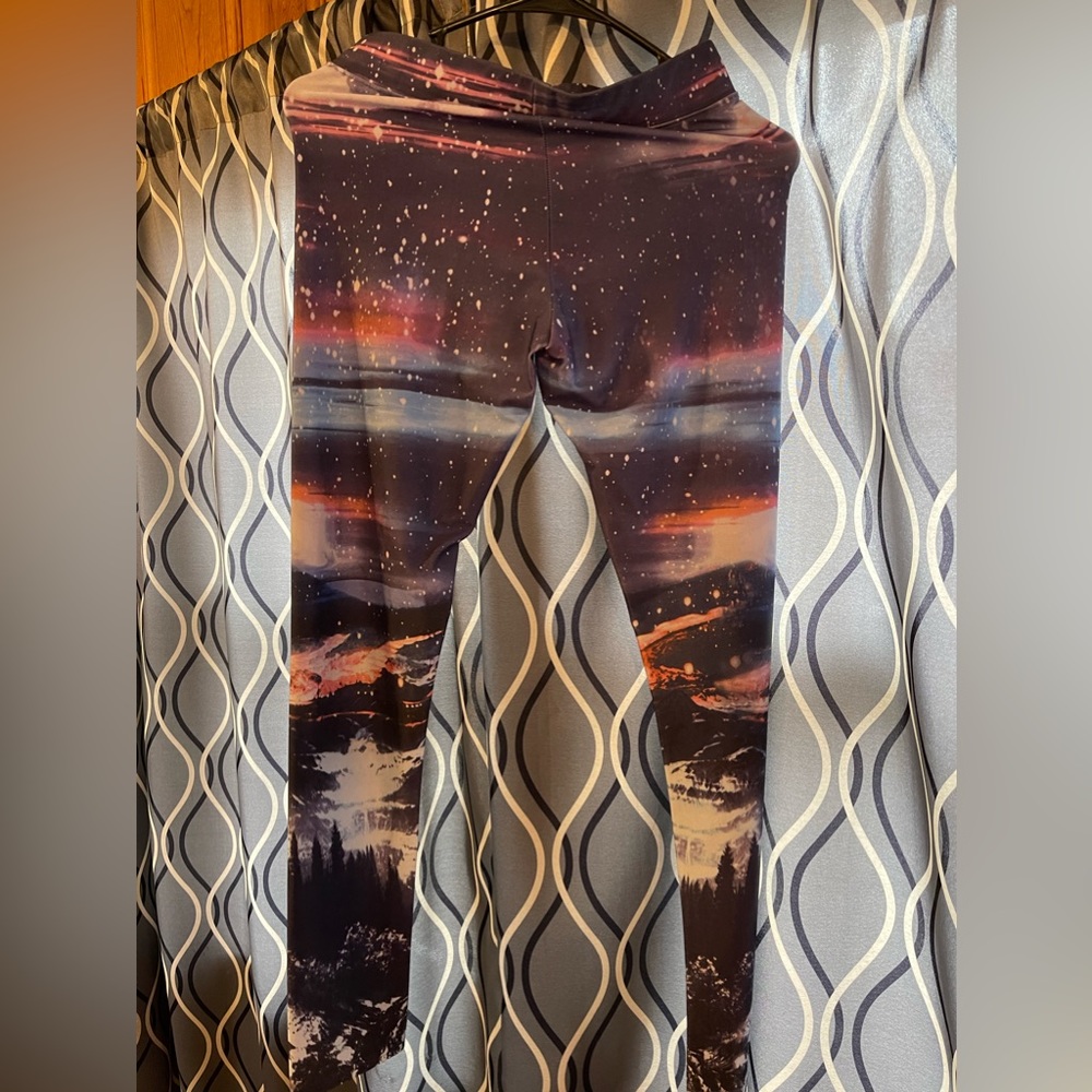 American Eagle Galaxy leggings size small high waisted